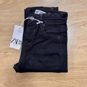 ⁦بنطلون جينز اسود ZARA⁩ - الصورة ⁦1⁩
